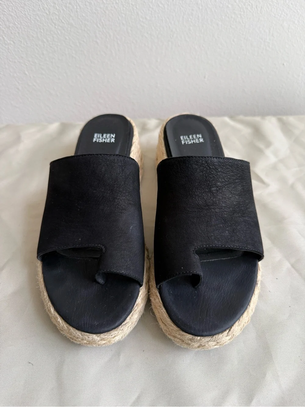 Eileen Fisher Black Nubuck Toe Loop Espadrille Platform Sandals 8.5